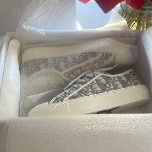 BRAND NEW DIOR SNEAKERS!!! ⭐️⭐️